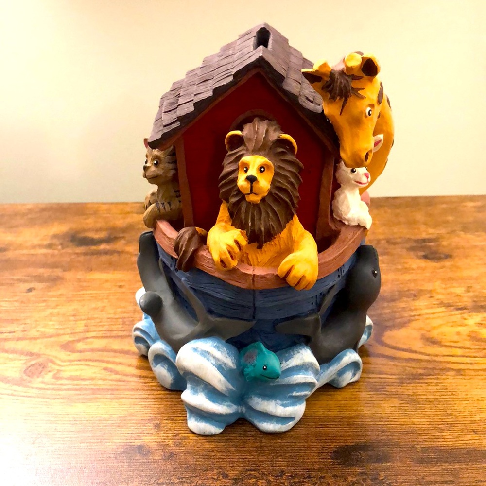 Figi’s Noah’s Ark Children’s Ceramic Bank